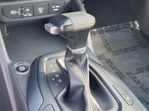 Used 2025 Kia K4 FWD image 16