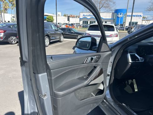 Used 2025 BMW X6 xDrive40i image 19