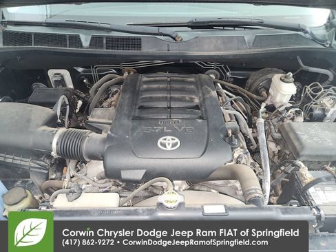 Used 2014 Toyota Tundra SR5 w/ TRD Off Road Package AWD/4WD image 32