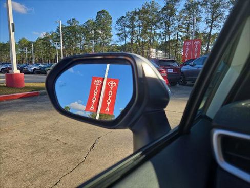 Certified 2025 Toyota Corolla SE image 11