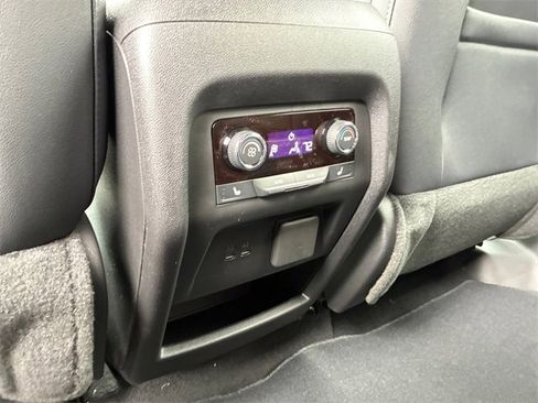 New 2026 Chevrolet Traverse High Country image 18