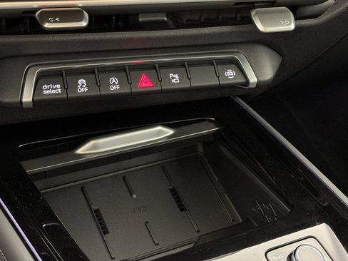 New 2026 Audi Q3 quattro 2.0T AWD/4WD image 20