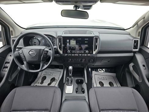 Used 2026 Nissan Frontier SV w/ Tow Package RWD image 10