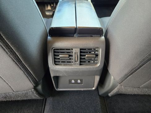 Certified 2024 Nissan Rogue SV image 23