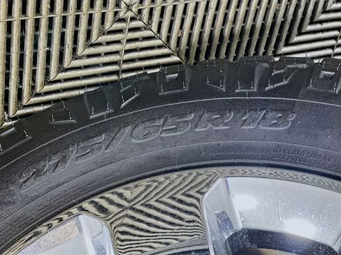 Used 2020 RAM 1500 Laramie image 33