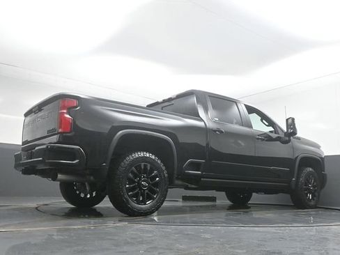 New 2026 Chevrolet Silverado 2500 High Country w/ High Country Premium Package AWD/4WD image 11