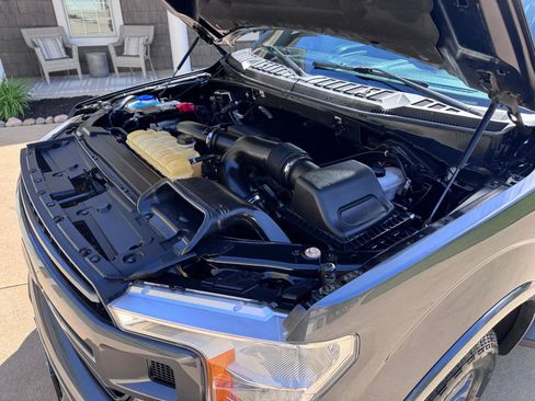 Used 2018 Ford F150 XLT w/ Equipment Group 302A Luxury AWD/4WD image 24