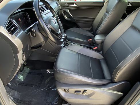 Used 2019 Volkswagen Tiguan SEL image 27