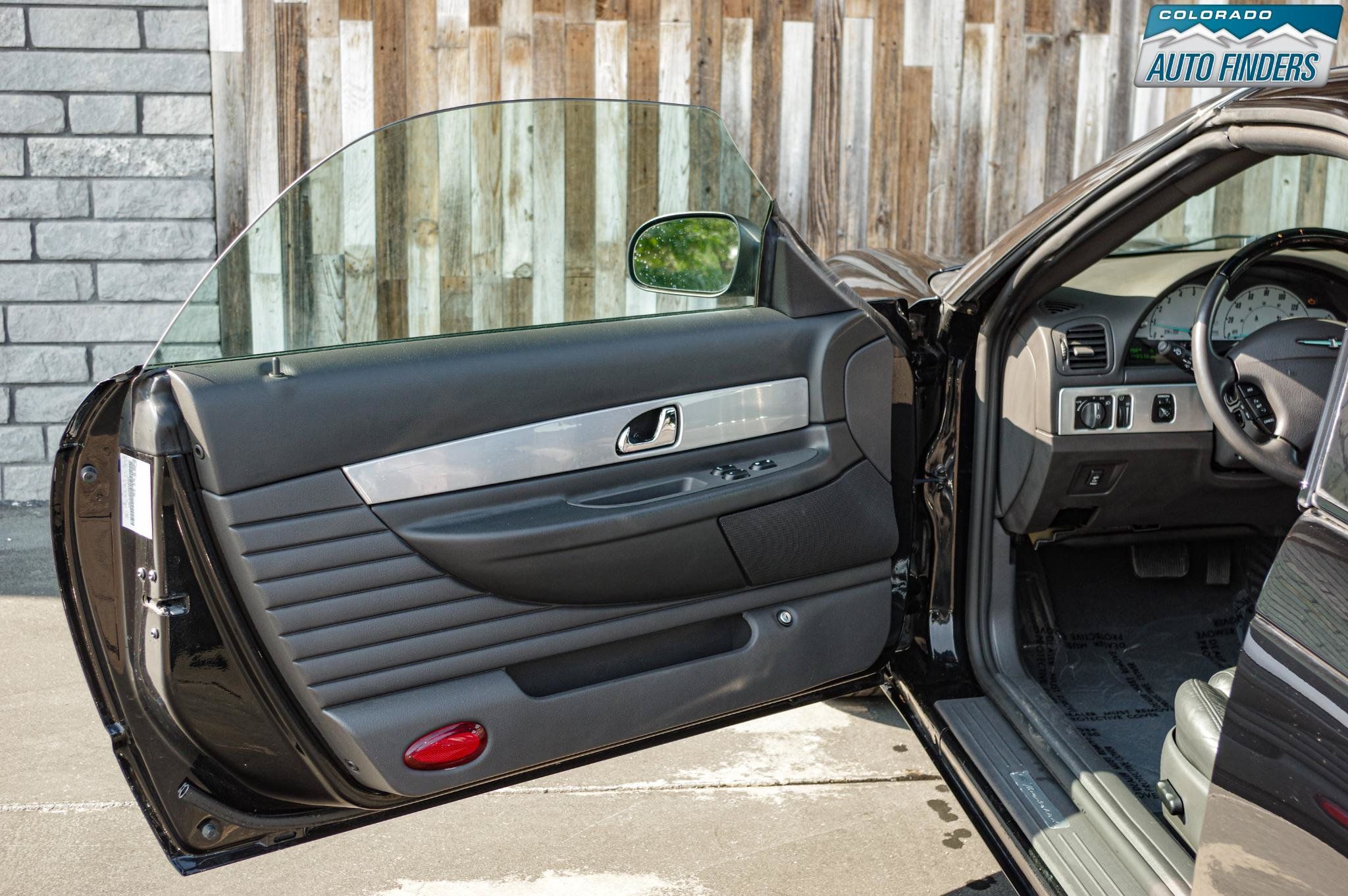 Used 2002 Ford Thunderbird RWD image 10