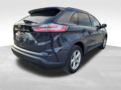Used 2021 Ford Edge SE image 7