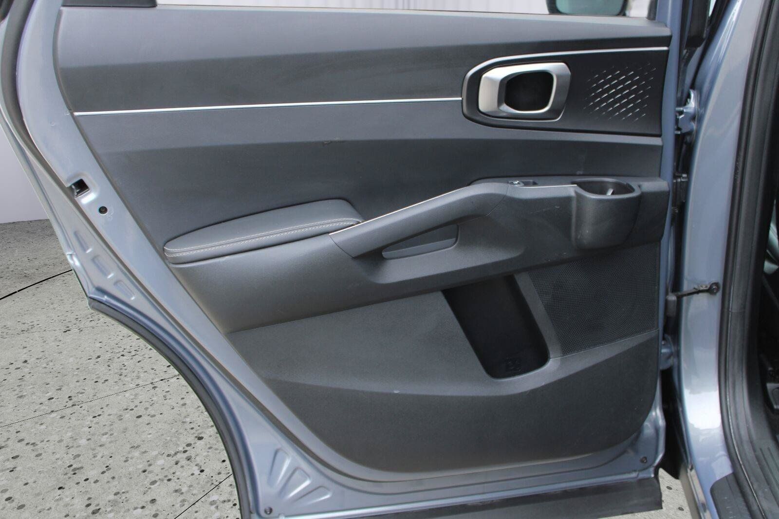 Used 2023 Kia Sorento S w/ Panoramic Sunroof Package FWD image 46