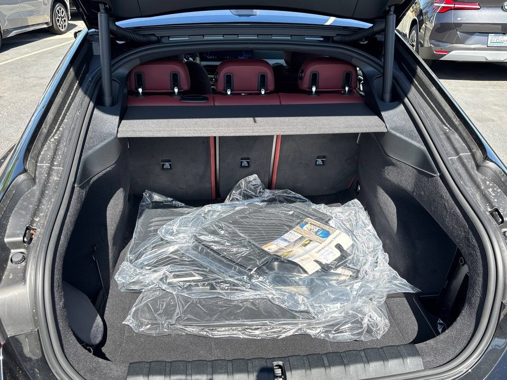 New 2026 BMW 430i w/ M Sport Package RWD image 9