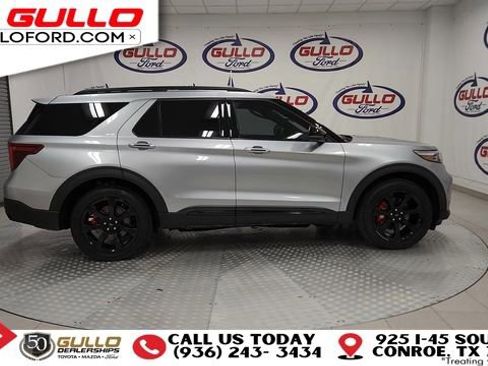 Used 2024 Ford Explorer ST w/ Equipment Group 401A image 9