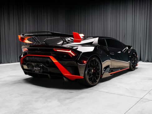 Used 2021 Lamborghini Huracan STO RWD image 52