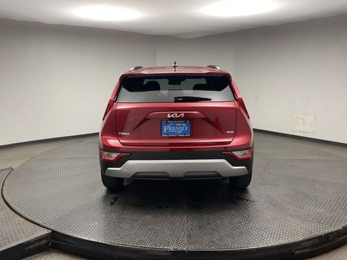 Used 2025 Kia Niro EX FWD image 6
