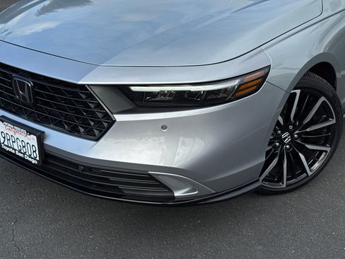 Used 2024 Honda Accord Touring image 3