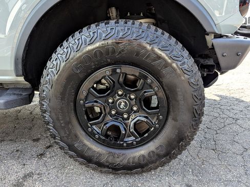 Used 2021 Ford Bronco Wildtrak image 66