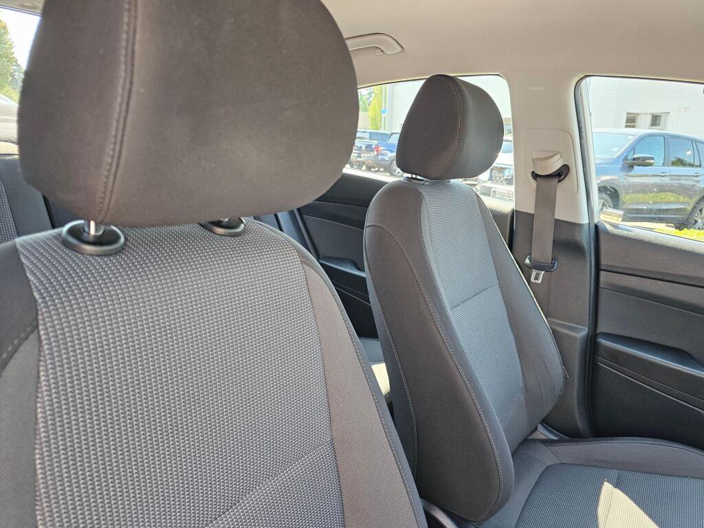 Used 2018 Hyundai Accent SE FWD image 11