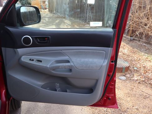 Used 2005 Toyota Tacoma 4x4 Double Cab image 27