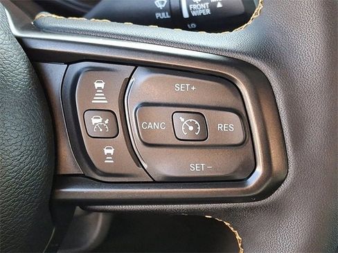 Used 2024 Jeep Gladiator Sport image 21