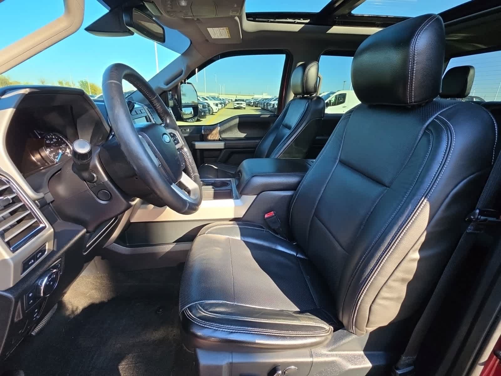 Used 2017 Ford F250 Lariat w/ Lariat Ultimate Package AWD/4WD image 19