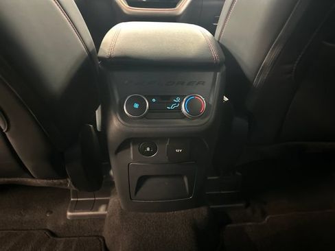 Used 2025 Ford Explorer ST-Line AWD/4WD image 27