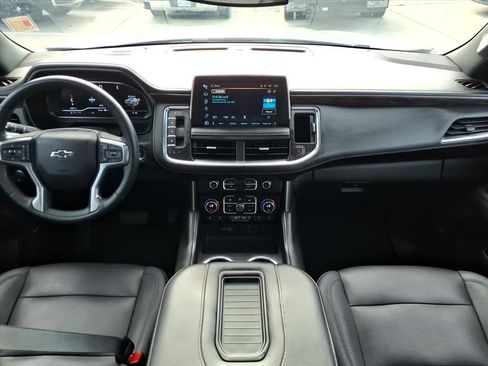 Used 2023 Chevrolet Suburban Z71 w/ Luxury Package AWD/4WD image 14