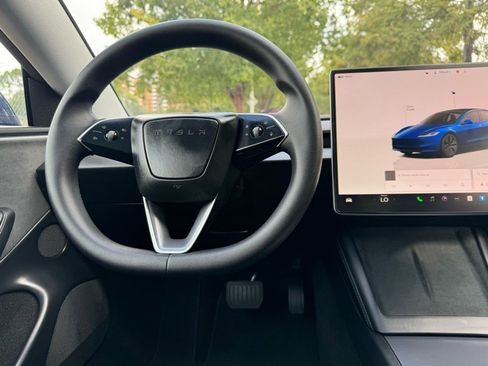Used 2025 Tesla Model 3 Long Range image 14
