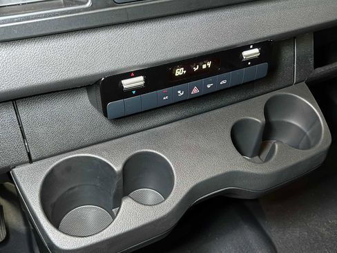 Used 2024 Mercedes-Benz Sprinter 2500 image 30