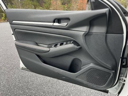 Certified 2024 Nissan Altima 2.0 SR image 12