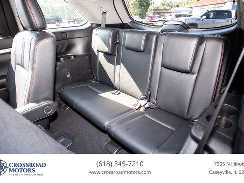 Used 2019 Toyota Highlander SE AWD/4WD image 30