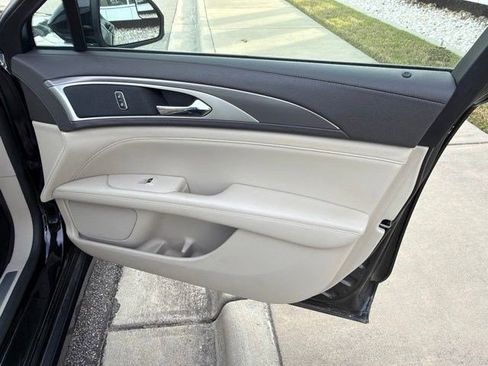 Used 2018 Lincoln MKZ Premiere FWD image 21