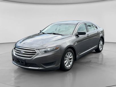 Used 2014 Ford Taurus SE
