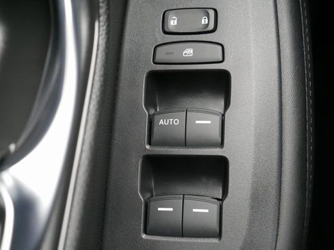 Used 2025 Honda HR-V LX image 27