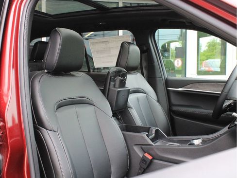 New 2026 Jeep Grand Cherokee Limited w/ Limited Altitude Package AWD/4WD image 26