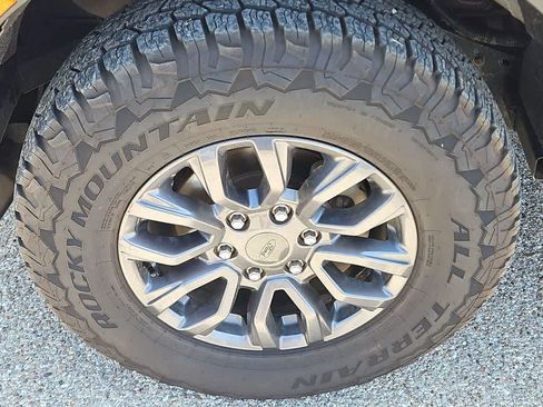 Used 2022 Ford Ranger XLT w/ Equipment Group 301A Mid AWD/4WD image 12