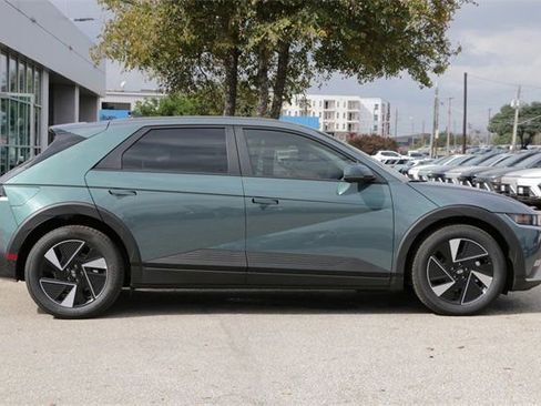 New 2026 Hyundai Ioniq 5 SEL image 4