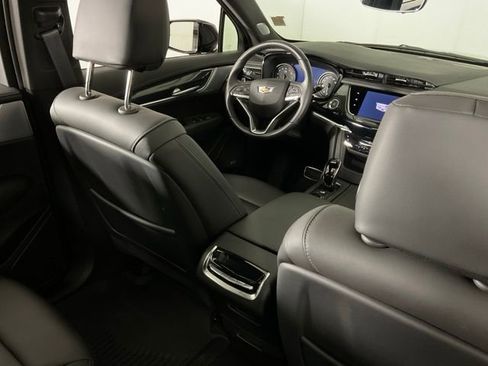 Certified 2024 Cadillac XT6 Sport w/ Technology Package image 29