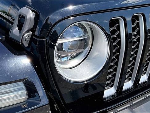 Used 2021 Jeep Wrangler Unlimited Sahara w/ Cold Weather Group AWD/4WD image 26