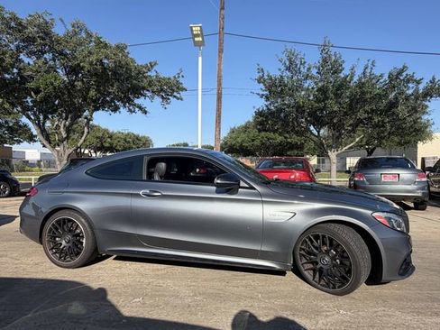 Used 2017 Mercedes-Benz C 63 AMG Coupe image 4