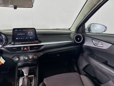 Certified 2023 Kia Forte LXS image 21