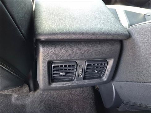 Used 2025 Toyota Camry SE w/ Convenience Package FWD image 17