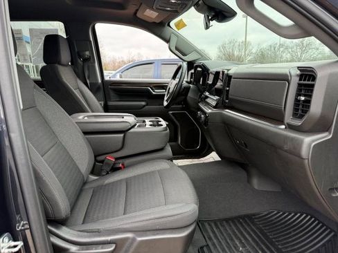 Used 2023 Chevrolet Silverado 1500 LT AWD/4WD image 22