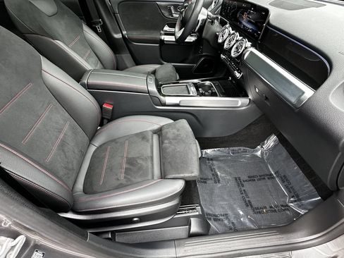 Certified 2025 Mercedes-Benz GLB 250 image 15