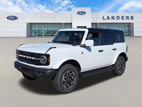 New 2026 Ford Bronco Outer Banks AWD/4WD image 5