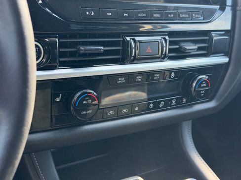 Certified 2024 Nissan Pathfinder SL image 10