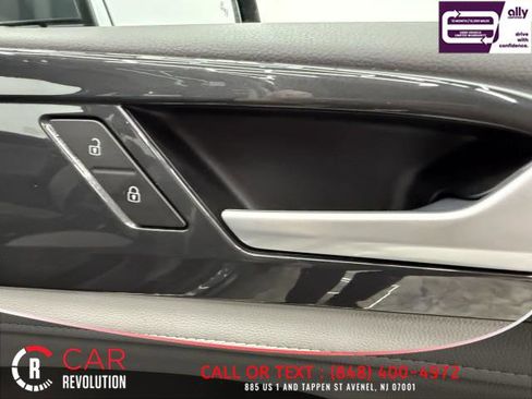 Used 2022 Volkswagen Taos SEL w/ Panoramic Sunroof Package image 56