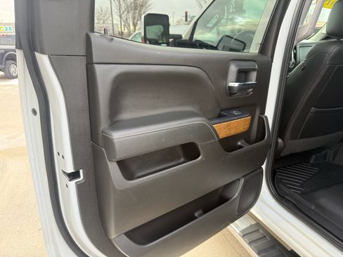 Used 2019 Chevrolet Silverado 3500 LTZ w/ Duramax Plus Package image 17