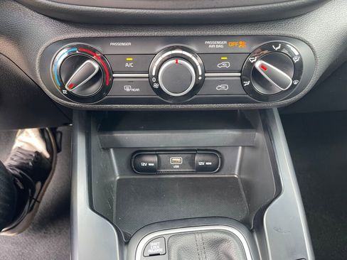 Used 2024 Kia Soul LX w/ Option Group 015 FWD image 12