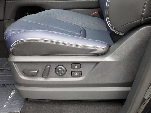 New 2027 INFINITI QX80 Sensory AWD/4WD image 13